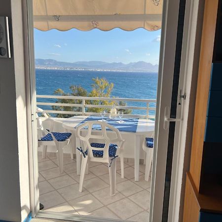 Atlas Apartment With Private Beach And Seaview Blue Лутракі Екстер'єр фото