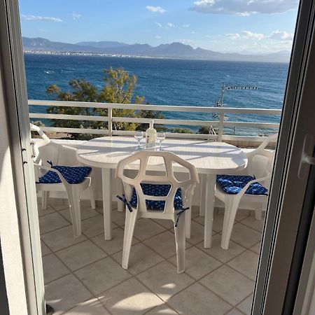 Atlas Apartment With Private Beach And Seaview Blue Лутракі Екстер'єр фото