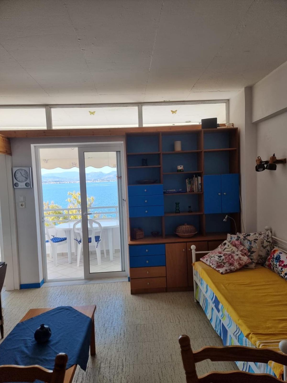 Atlas Apartment With Private Beach And Seaview Blue Лутракі Екстер'єр фото